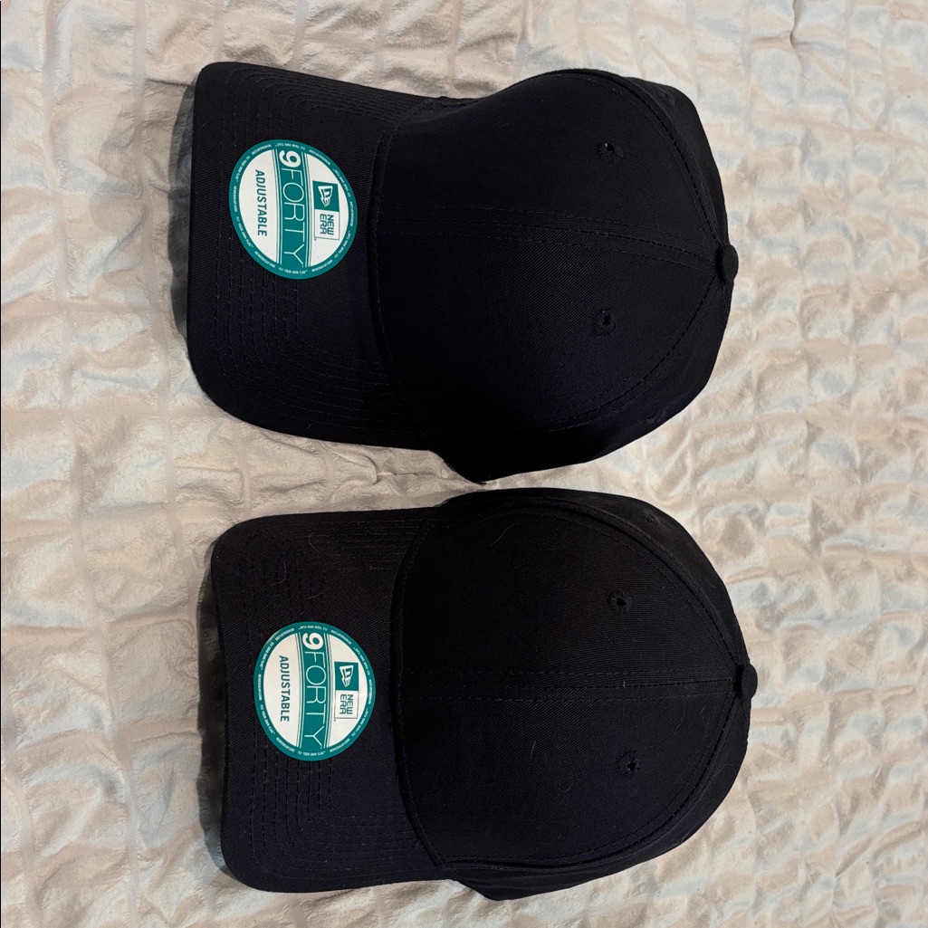 Two New New Era 9forty BlackNavy Baseball Hat Caps Adjustable Two New New Era 9forty BlackNavy Baseball Hat Caps Adjustable
